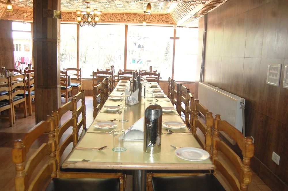 undefined Paradise Inn 5