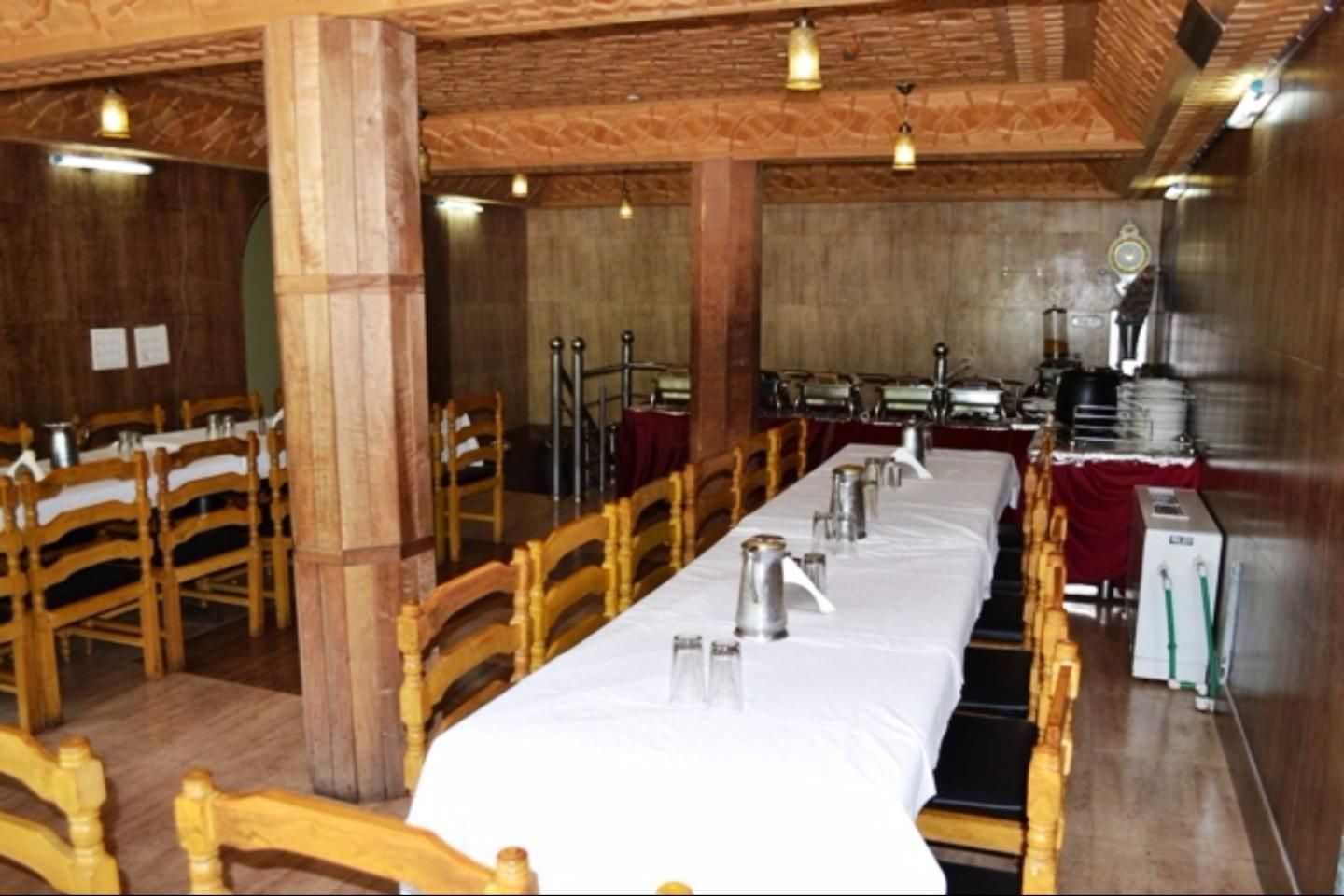Food & Dining