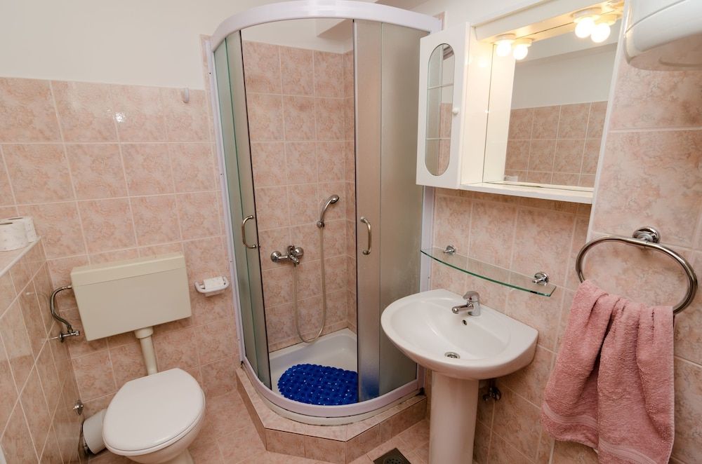 undefined Apartments Mare 10