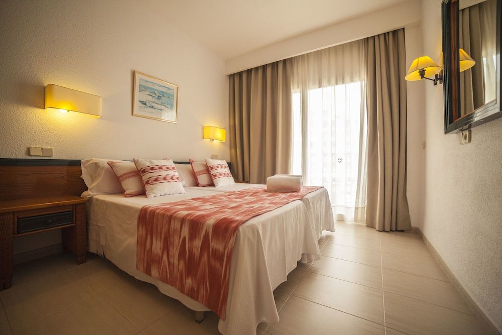 Apartment, 1 Bedroom, Balcony, Garden View (3 adults + 1 child)