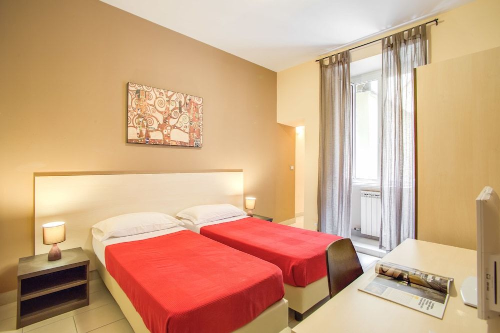 undefined Hotel Mosaic Central Rome 10