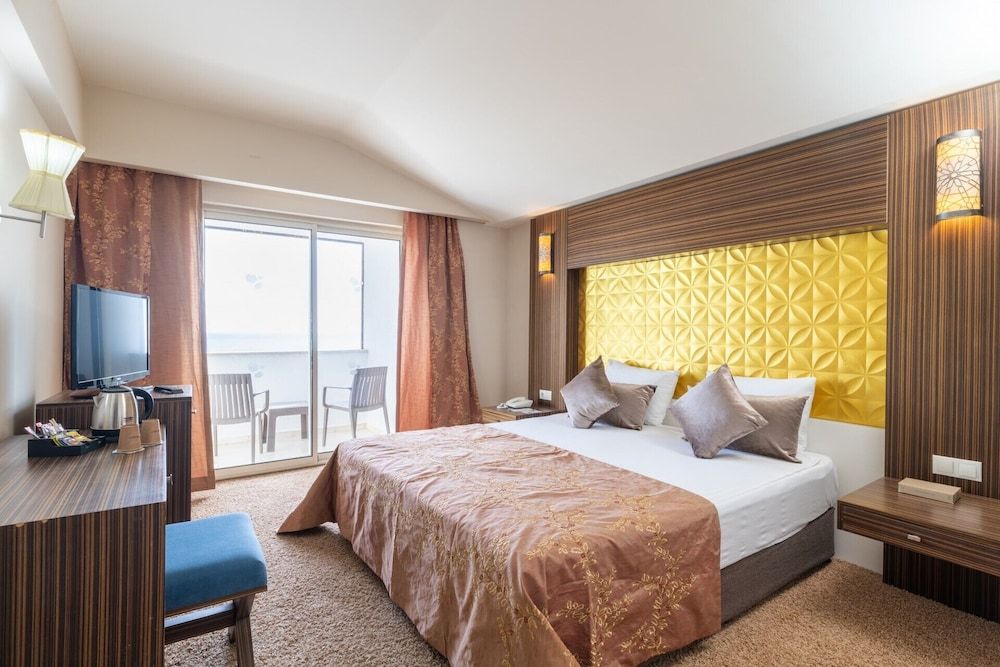 undefined Crystal Family Resort & Spa – All Inclusive 5