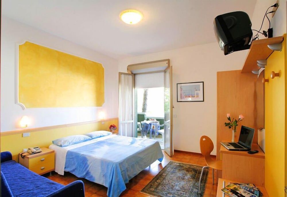 Hotel Etna