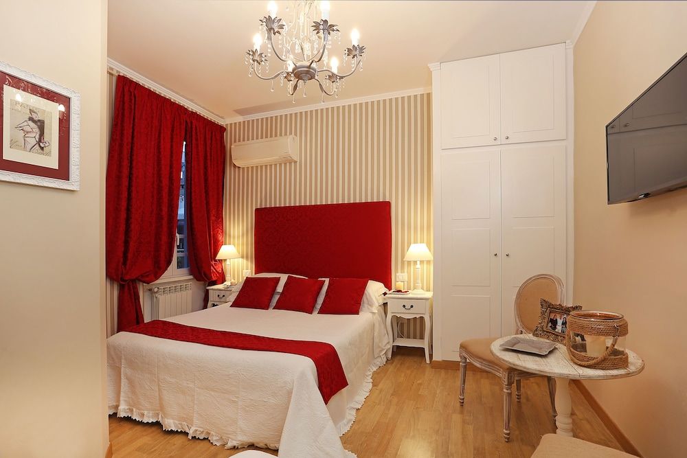 Daplace - HQH Colosseo Standard Double Room, City View 6