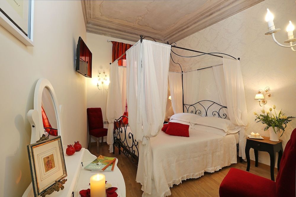 Daplace - HQH Colosseo Standard Double Room, City View 21