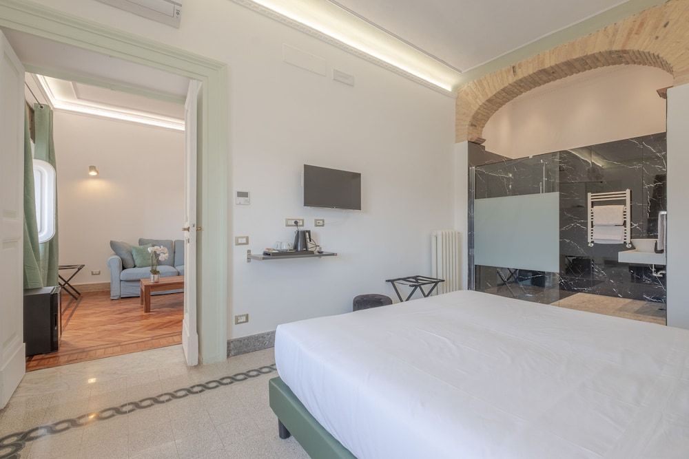 undefined Navona Queen Rooftop 9