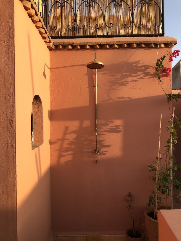 undefined Riad Sin 9