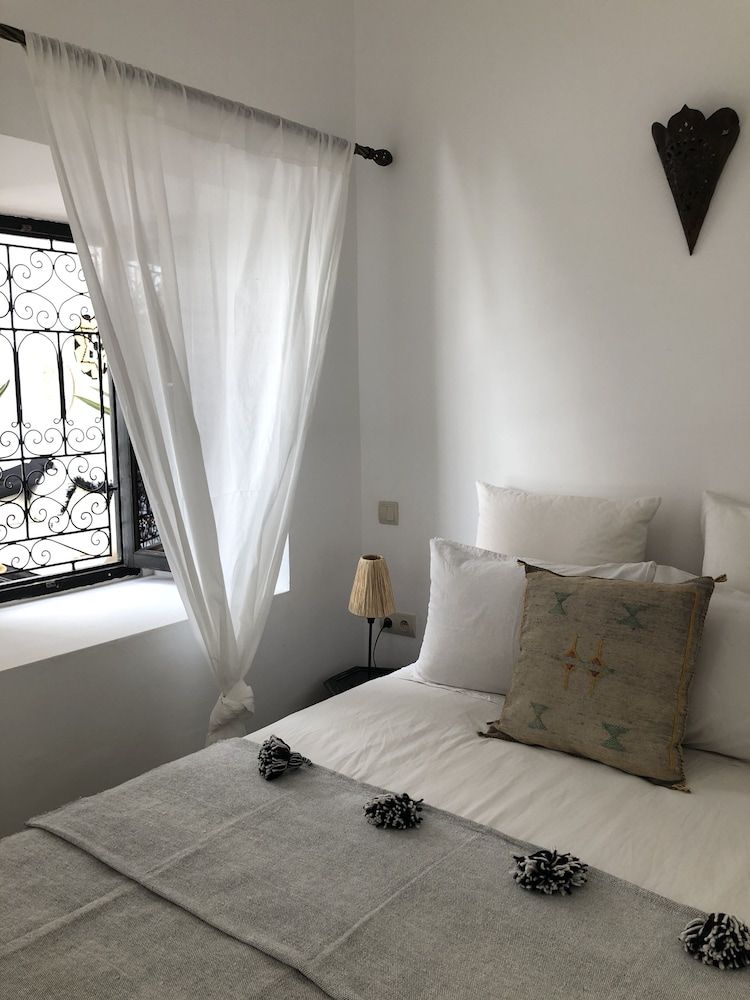 Riad Sin Superior Double Room, Private Bathroom (BAHIA)