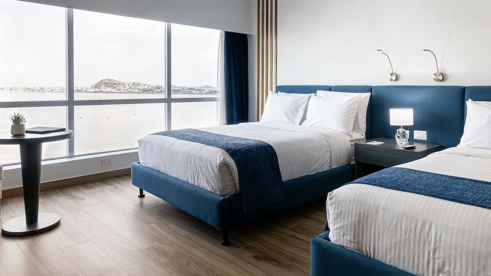 Business Room, 2 Double Beds, River View