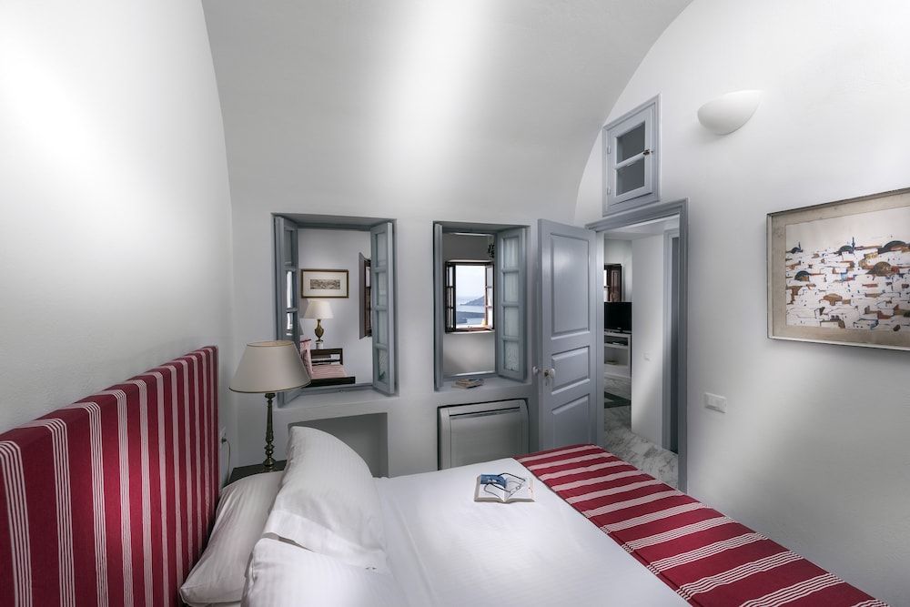 Panoramic Sunset View Suites