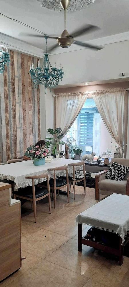 undefined Long Hostel 6