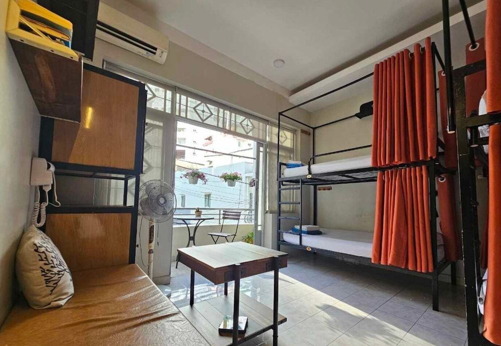 Long Hostel 1 bed in dormitory