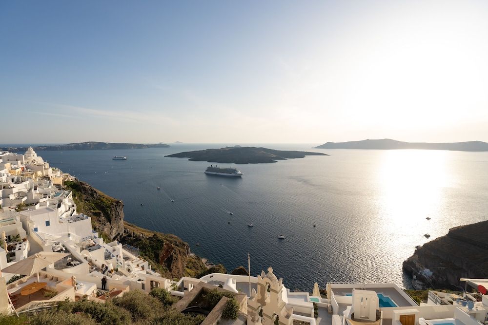 undefined Asha Luxury Suites 8