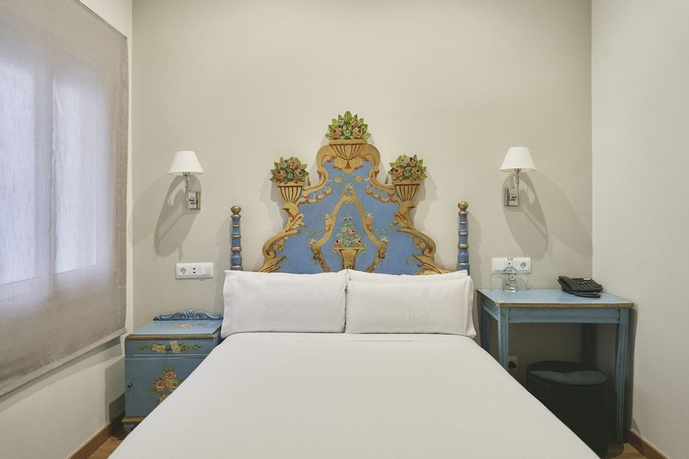 undefined Mesón Castilla Atiram Hotel 3
