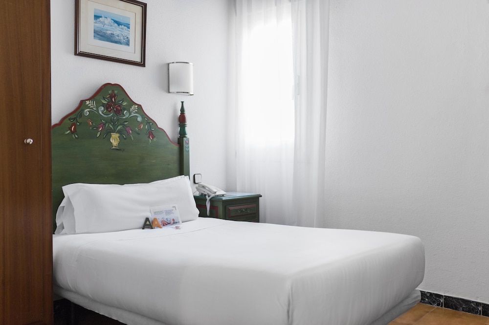 undefined Mesón Castilla Atiram Hotel 5