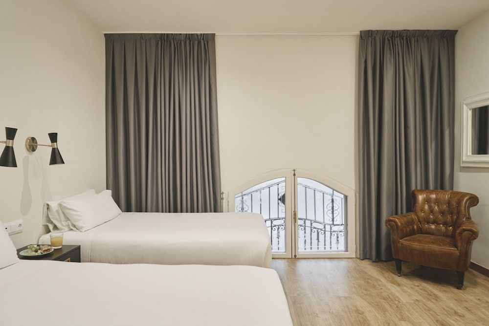 undefined Mesón Castilla Atiram Hotel 9