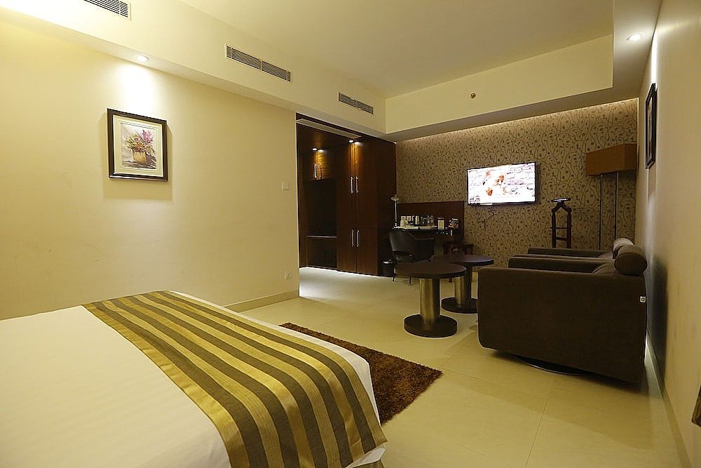 Celesta Kolkata Deluxe Room 4