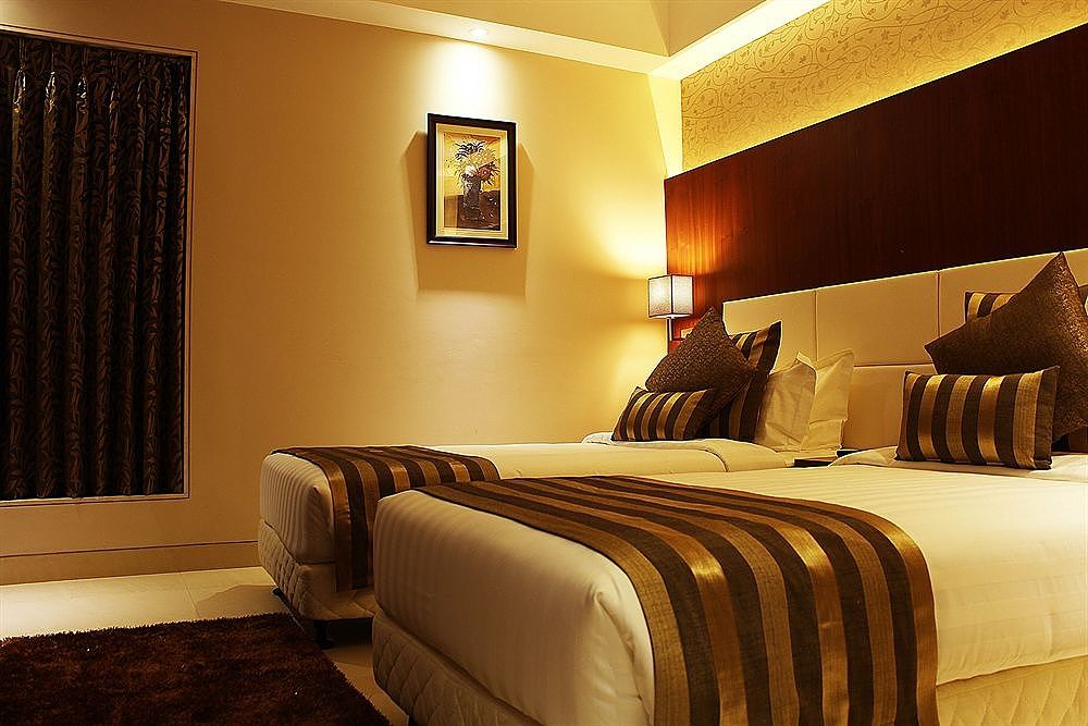 Celesta Kolkata Deluxe Room 3