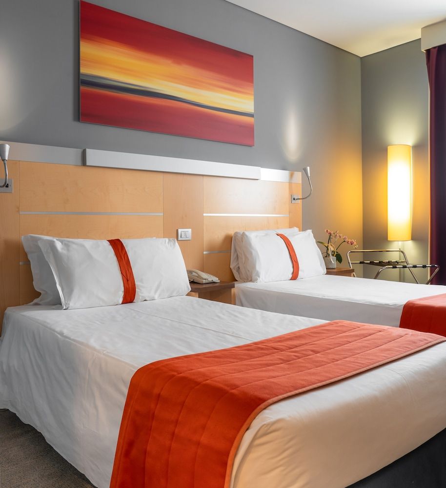 Double Queen Room