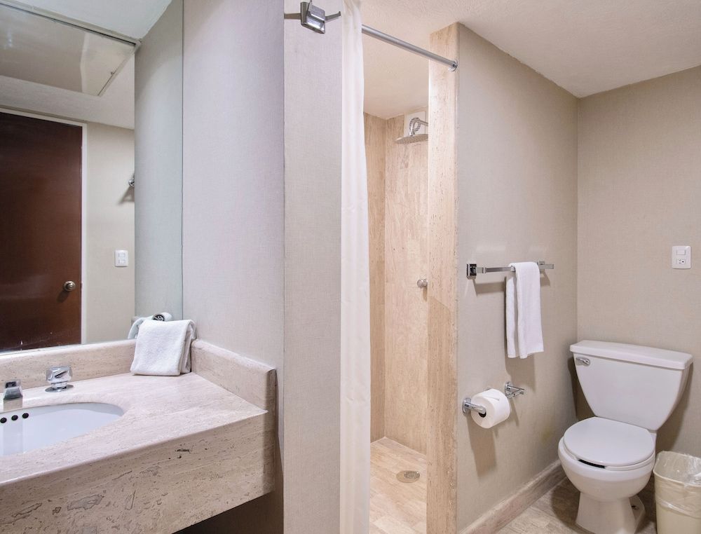 Hotel Plaza Genova Centro Standard Double Room 8