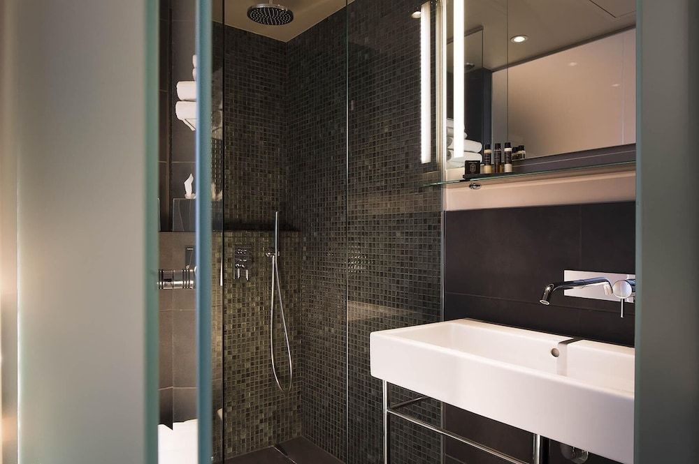 Best Western Quartier Latin Pantheon Superior Room, 1 Queen Bed, Non Smoking 5