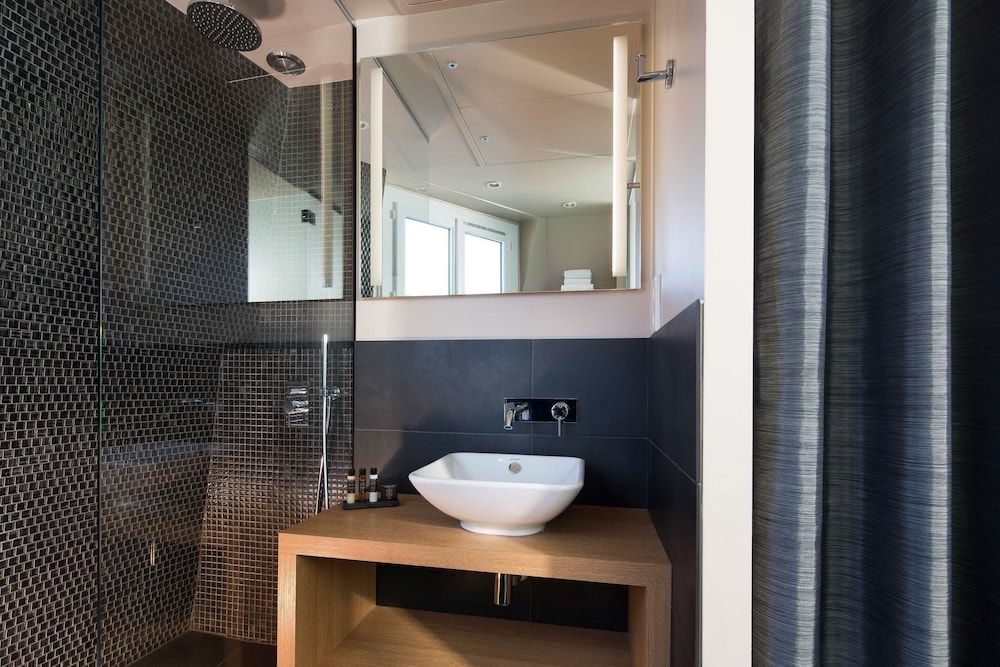 undefined Best Western Quartier Latin Pantheon 9