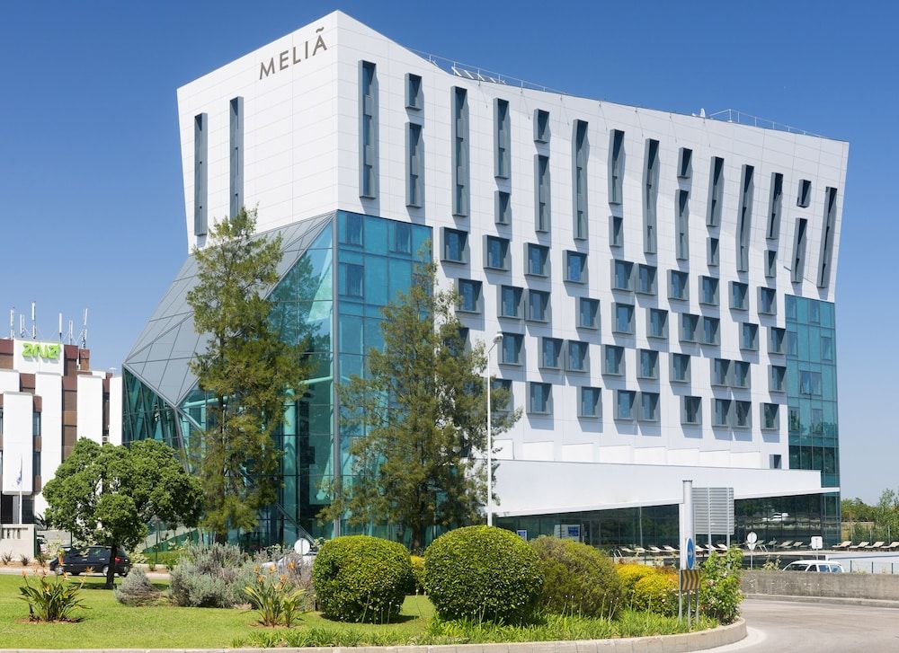 undefined Meliá Lisboa Aeroporto 3