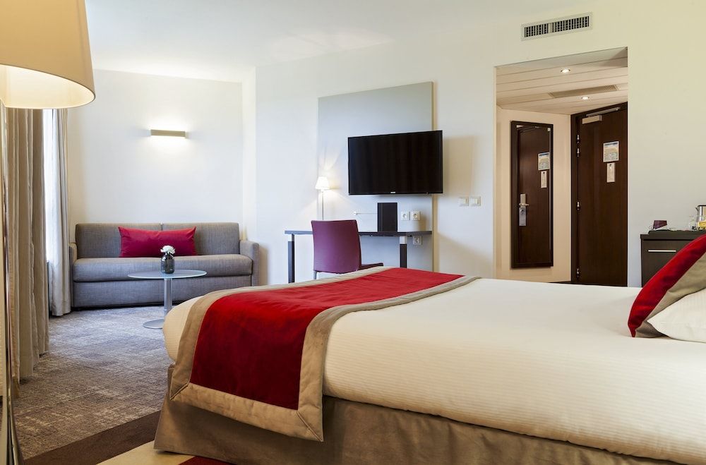 Premium Room, 1 King Bed with Sofa bed, Lake View