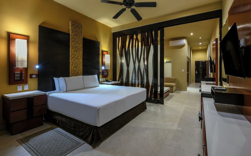 undefined Generations Riviera Maya Family Resort Catamaran, Water Park, All & More Inclusive 7