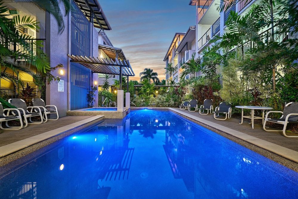 undefined Getaway On Grafton 8