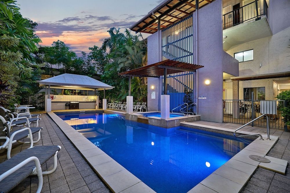 undefined Getaway On Grafton 8