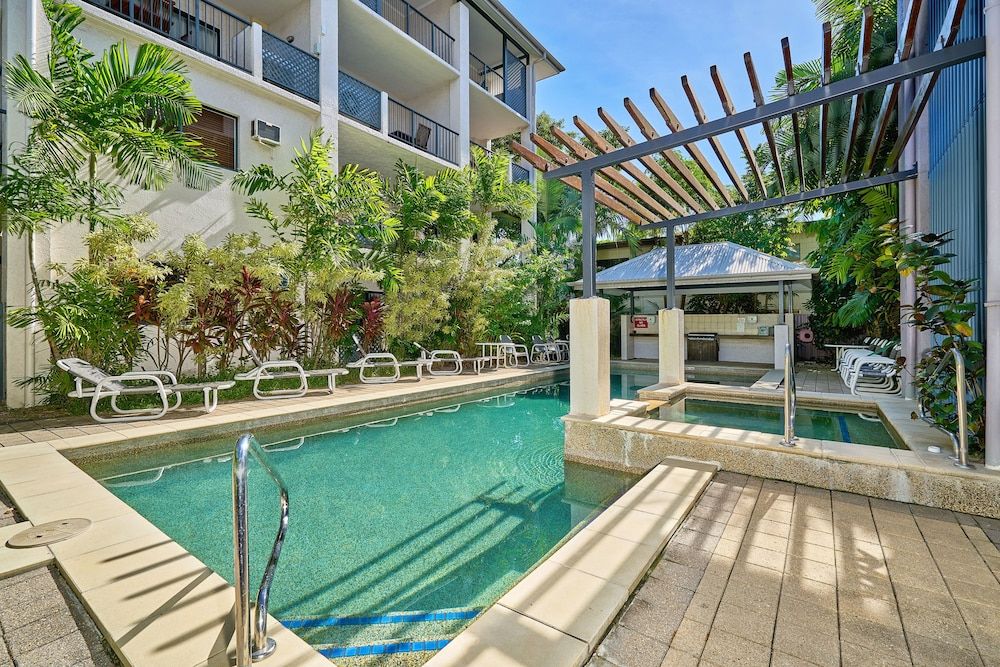 undefined Getaway On Grafton 10