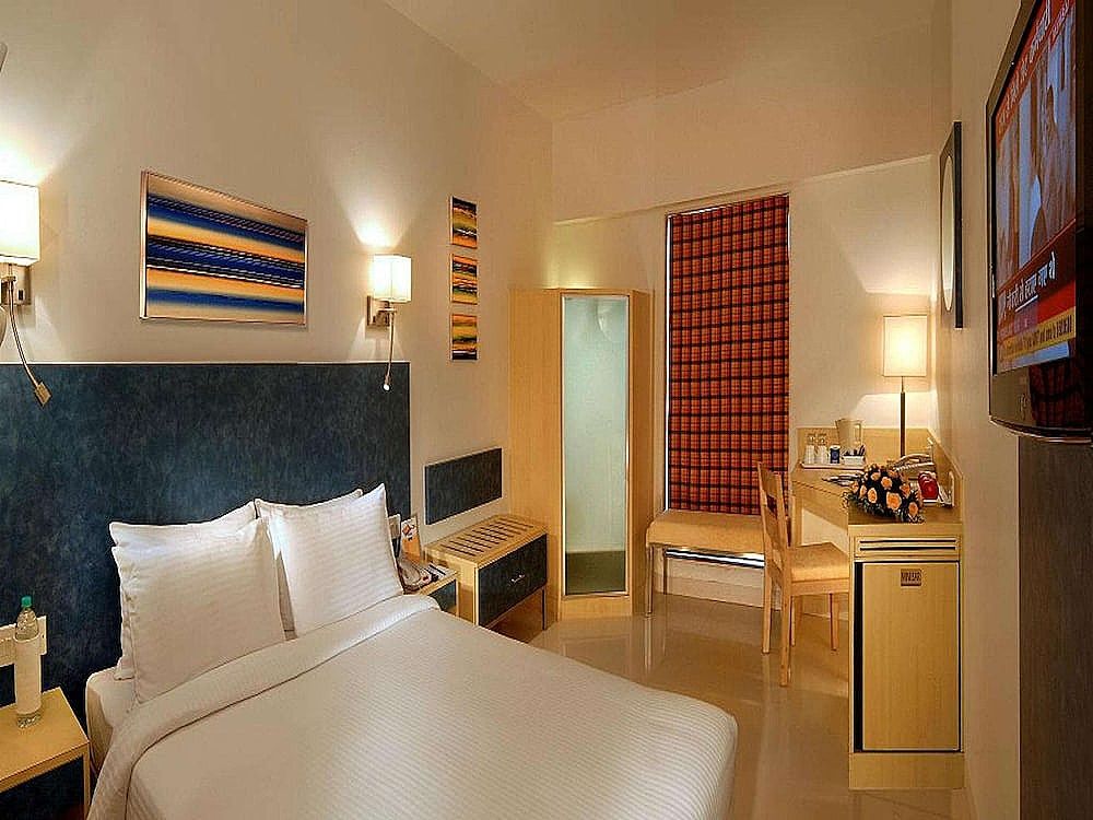 Aditya Hometel Hyderabad Superior Room, 2 Twin Beds 4