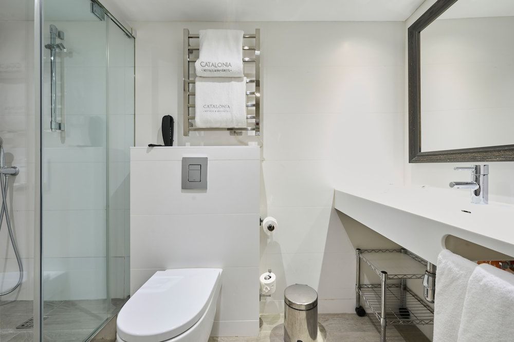 Catalonia Plaza Cataluña Double Room 5