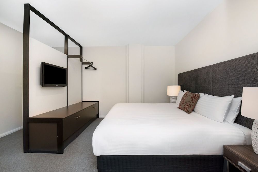 Mantra One Sandy Bay Road Executive Room, 1 Bedroom 2