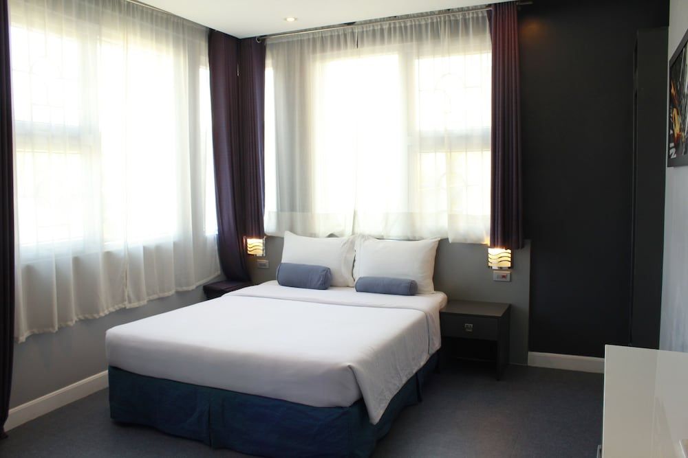 Leez Inn Malate Standard Room 2