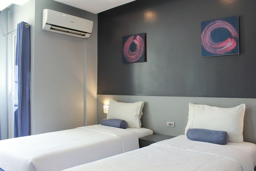 Leez Inn Malate Standard Room 3
