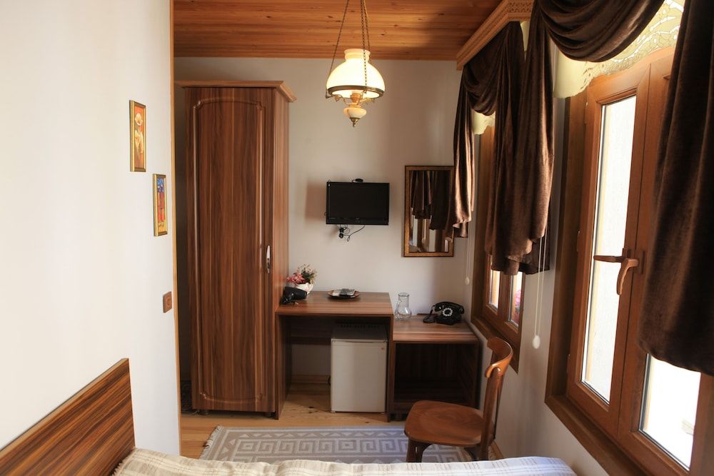 Tom Square Boutique Hotel Comfort Double Room 7