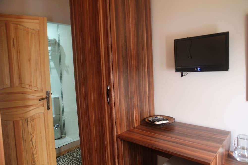 Tom Square Boutique Hotel Comfort Double Room 8