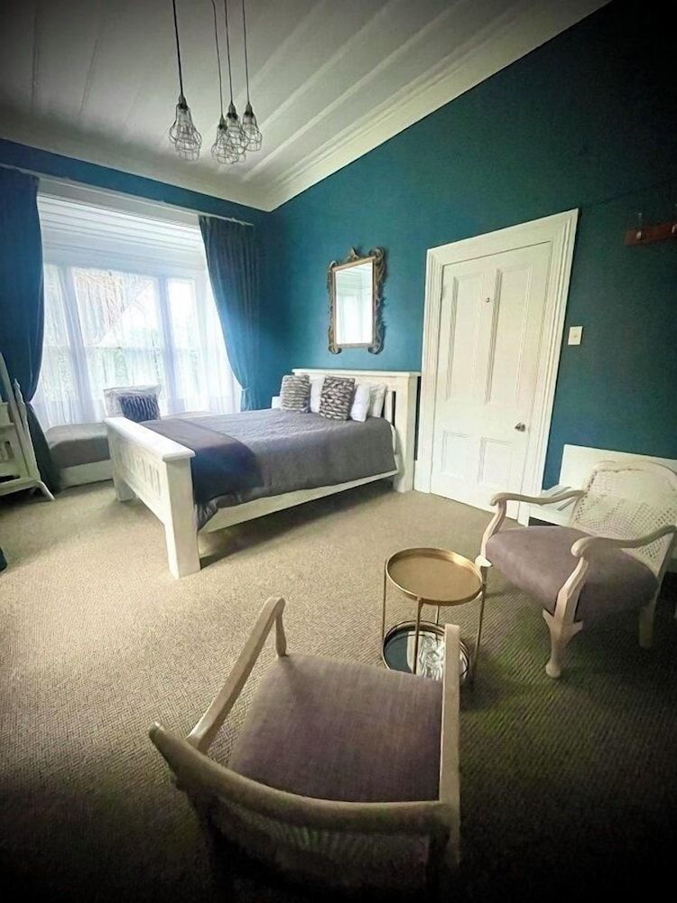 Executive Studio Suite