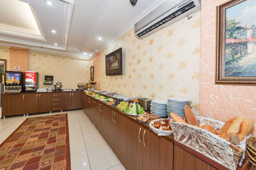 undefined May Hotel 6