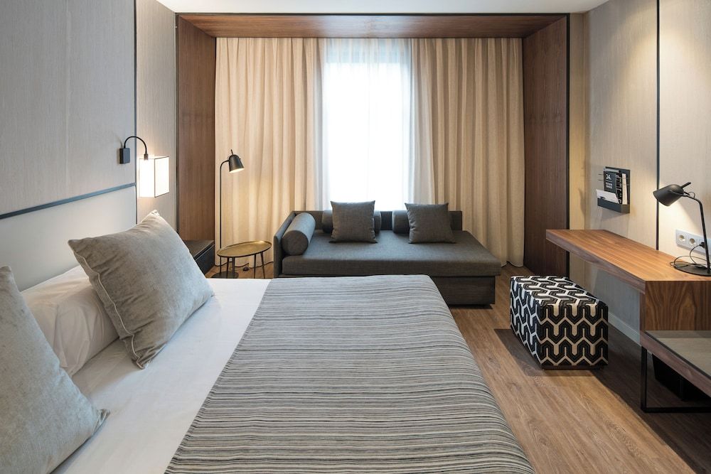 Superior Room (Square View, Single Use)