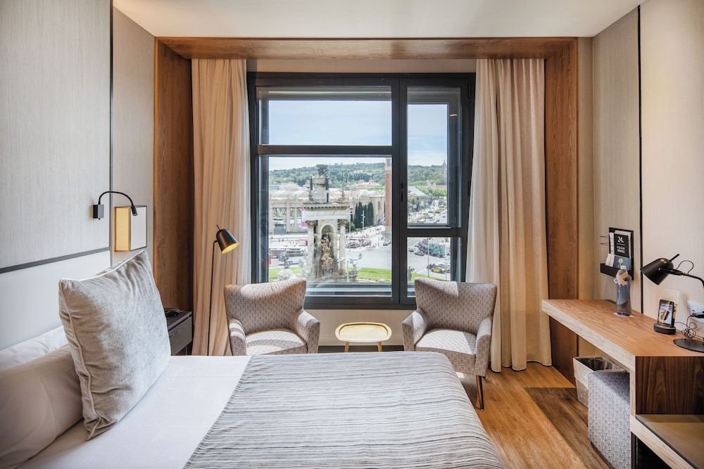 Double Room Single Use (Square View)