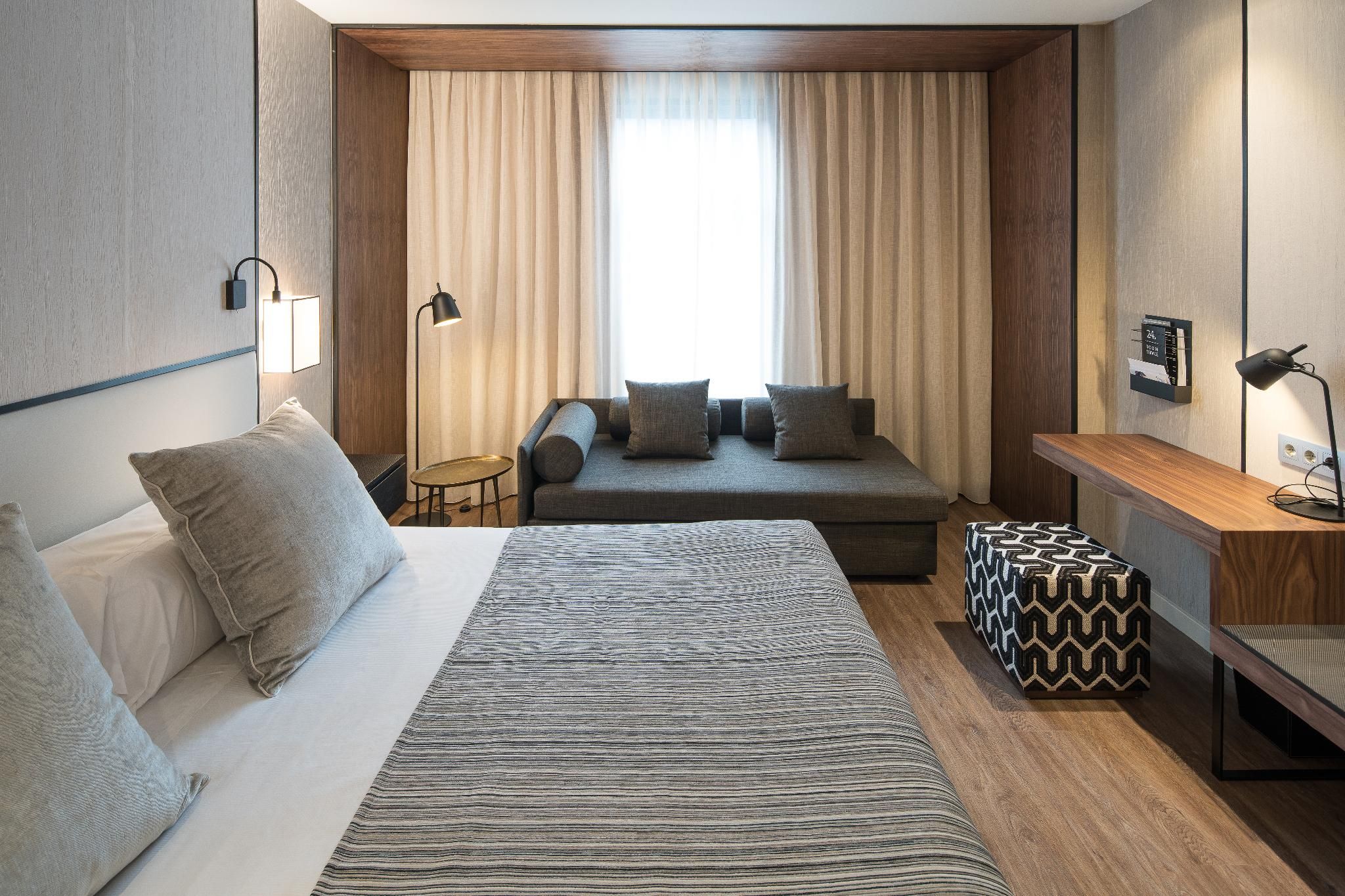 Superior Room Single Use with City View