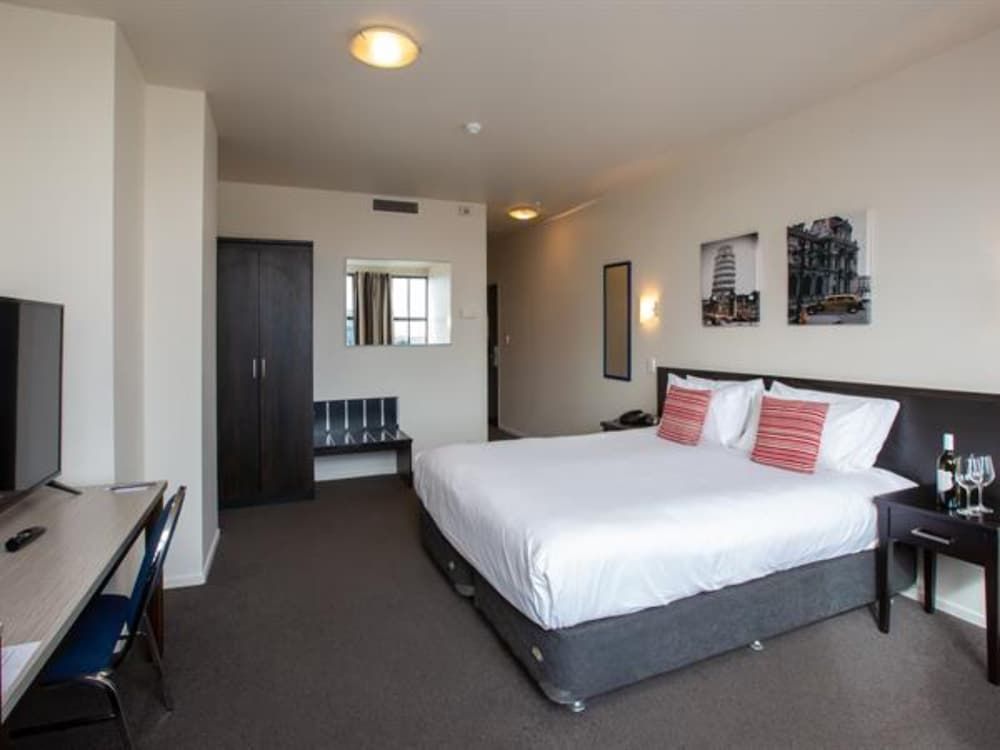 Studio, 1 King Bed