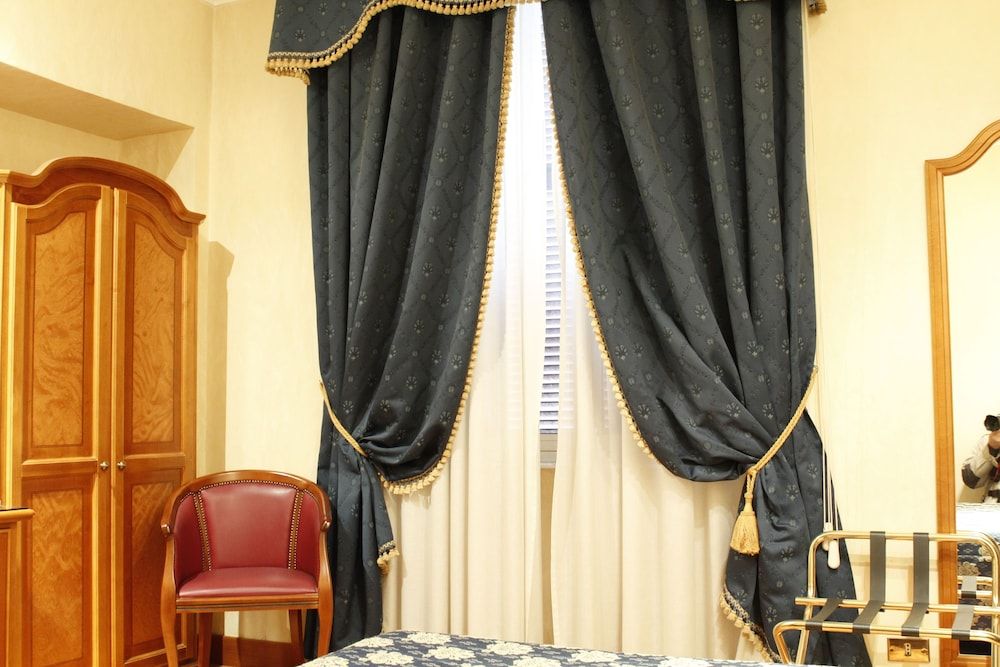 undefined Hotel Genio 7