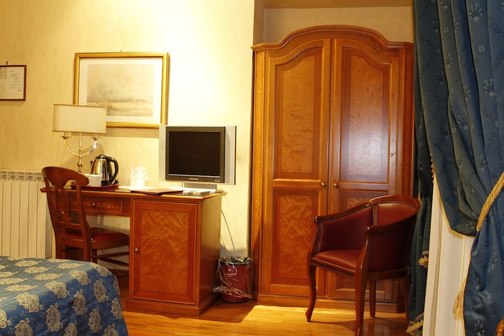 Hotel Genio Double Room 9