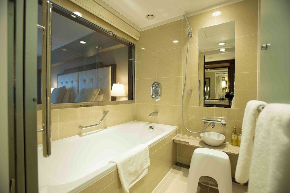 Kyoto Century Hotel Premium Deluxe Double, Non Smoking 7