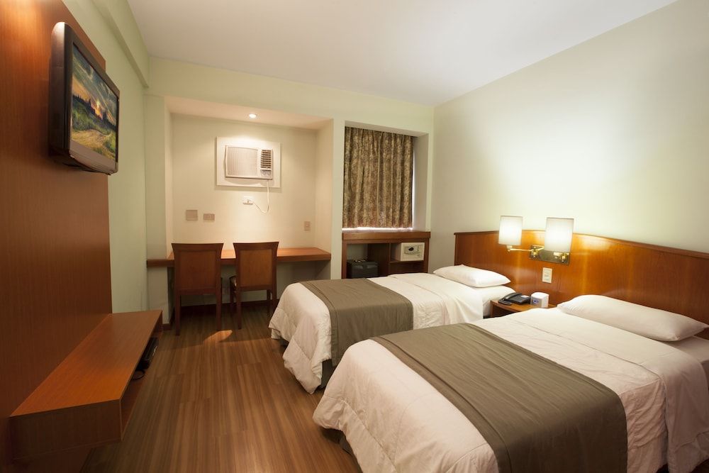 Hotel Moncloa Standard Twin Room 3