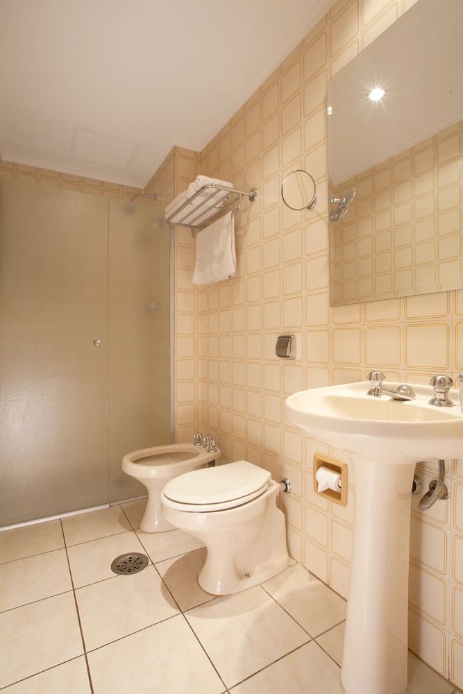 Hotel Moncloa Standard Twin Room 5